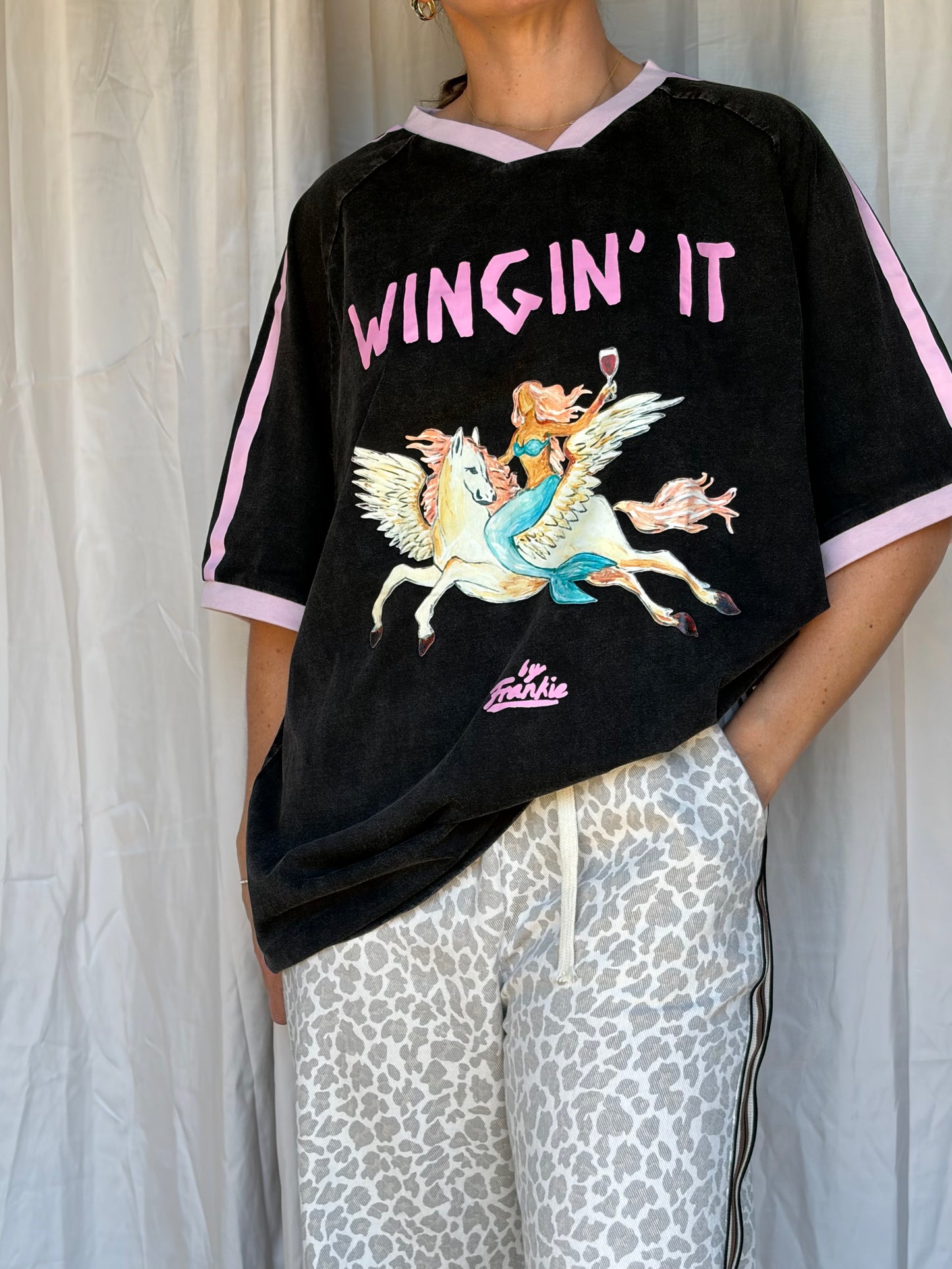 Wing in It Tee Pink/Choc