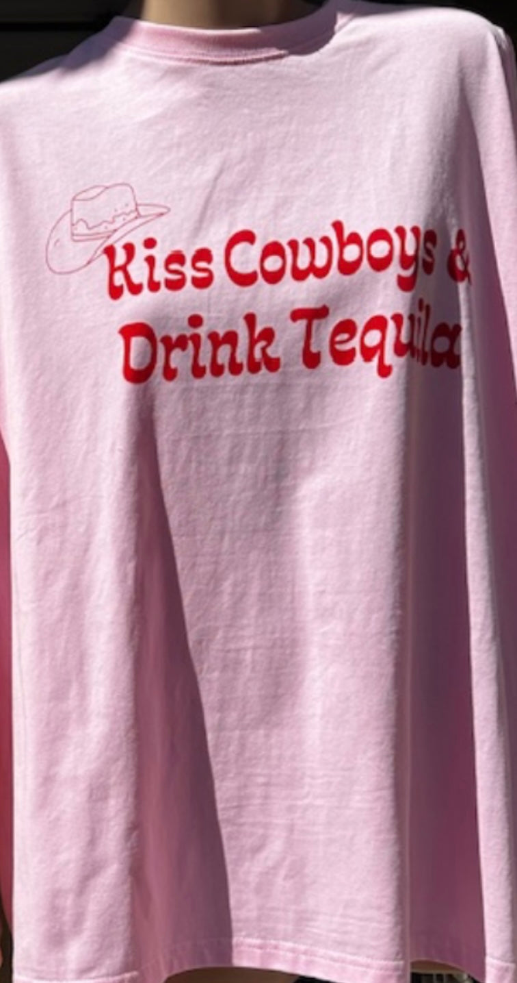 Kiss cowboys  Tee