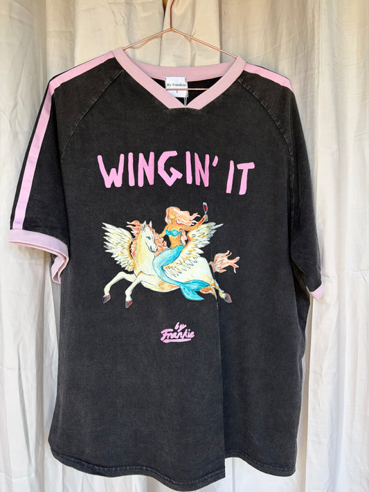 Wing in It Tee Pink/Choc